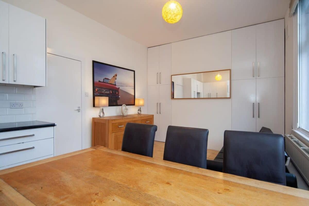 Lovely 2 Bedroom Apartment In Tooting Londres Exterior foto